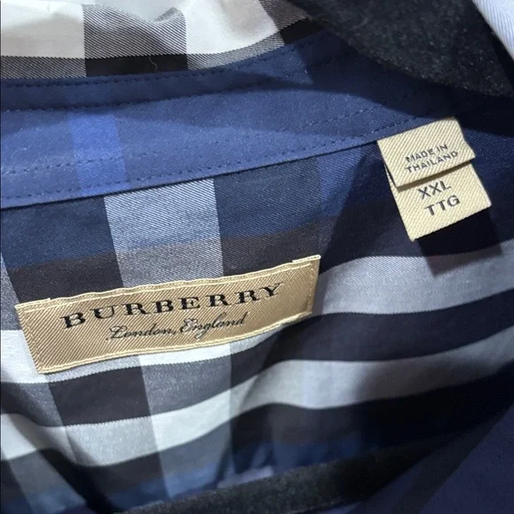 Burberry Navy and White Checkered Men's Shirt - Picture 2 of 5